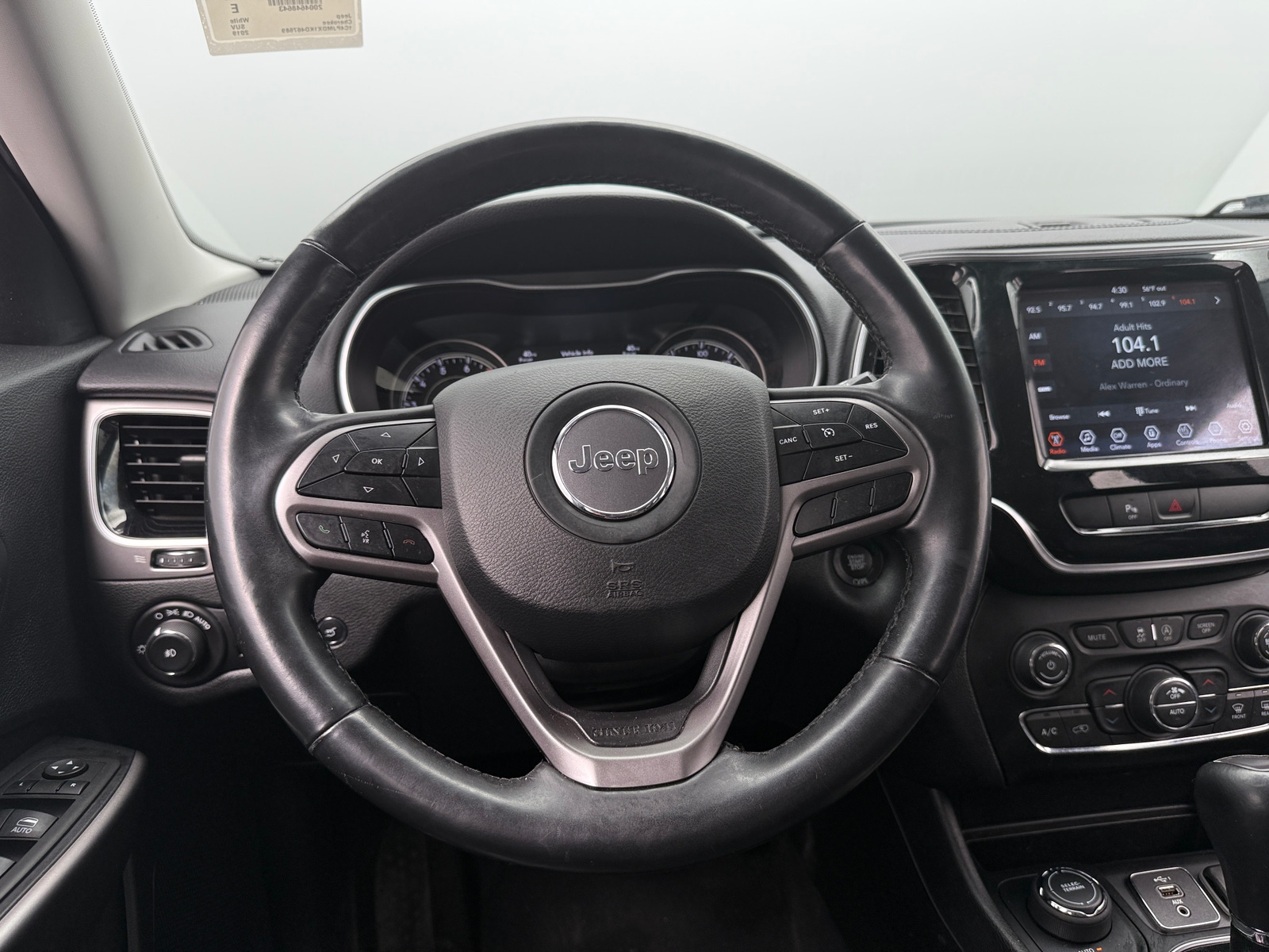 Thumbnail: 2019 Jeep Cherokee - 4