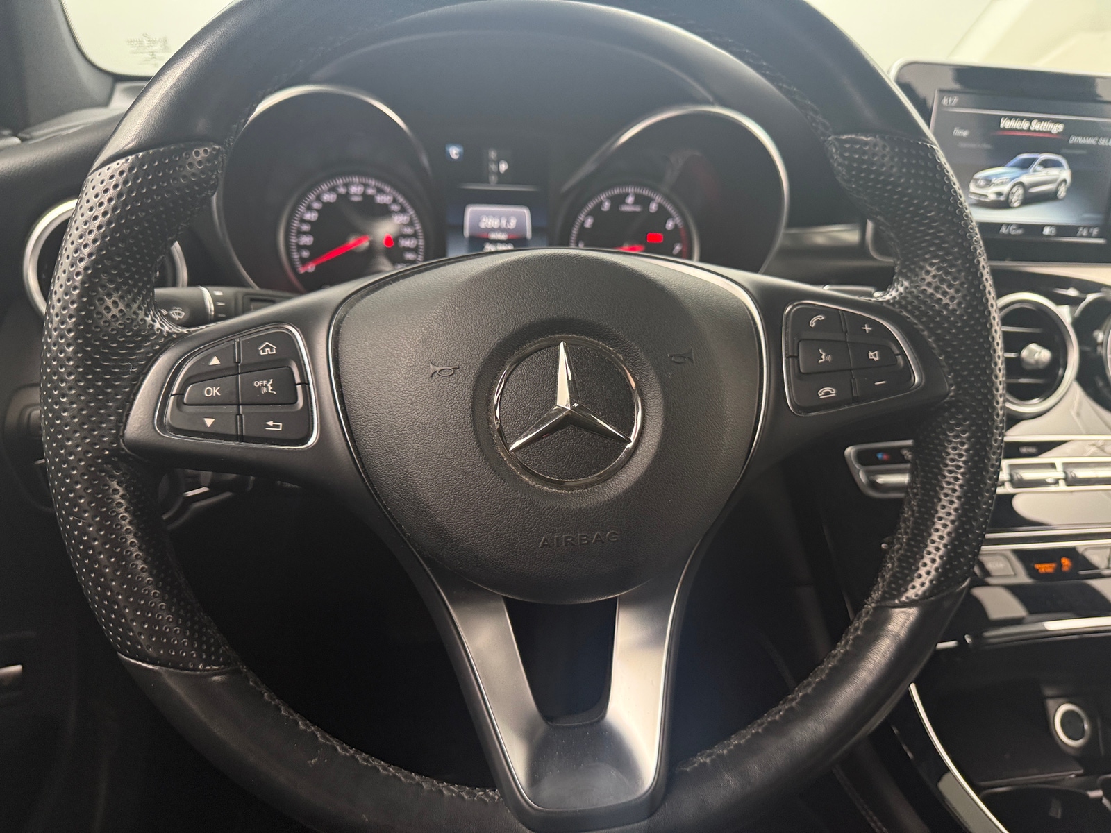 Thumbnail: 2017 Mercedes-Benz GLC - 4