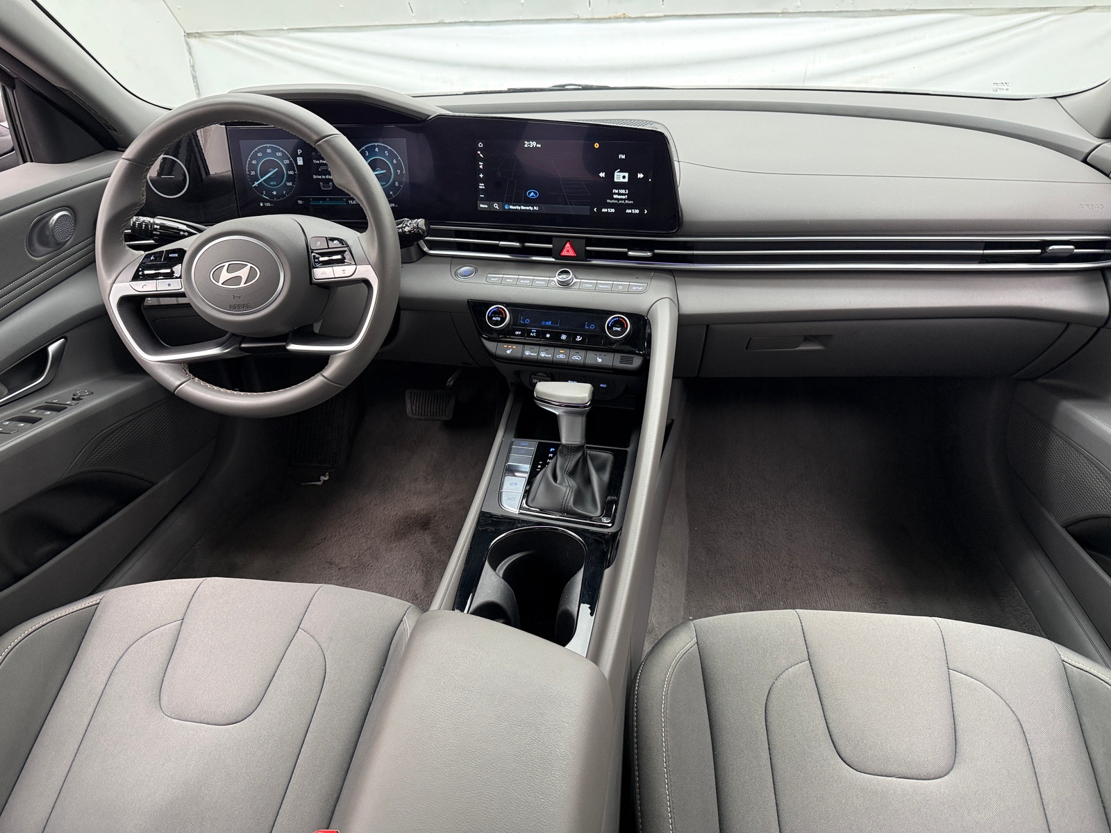 Thumbnail: 2025 Hyundai Elantra - 3