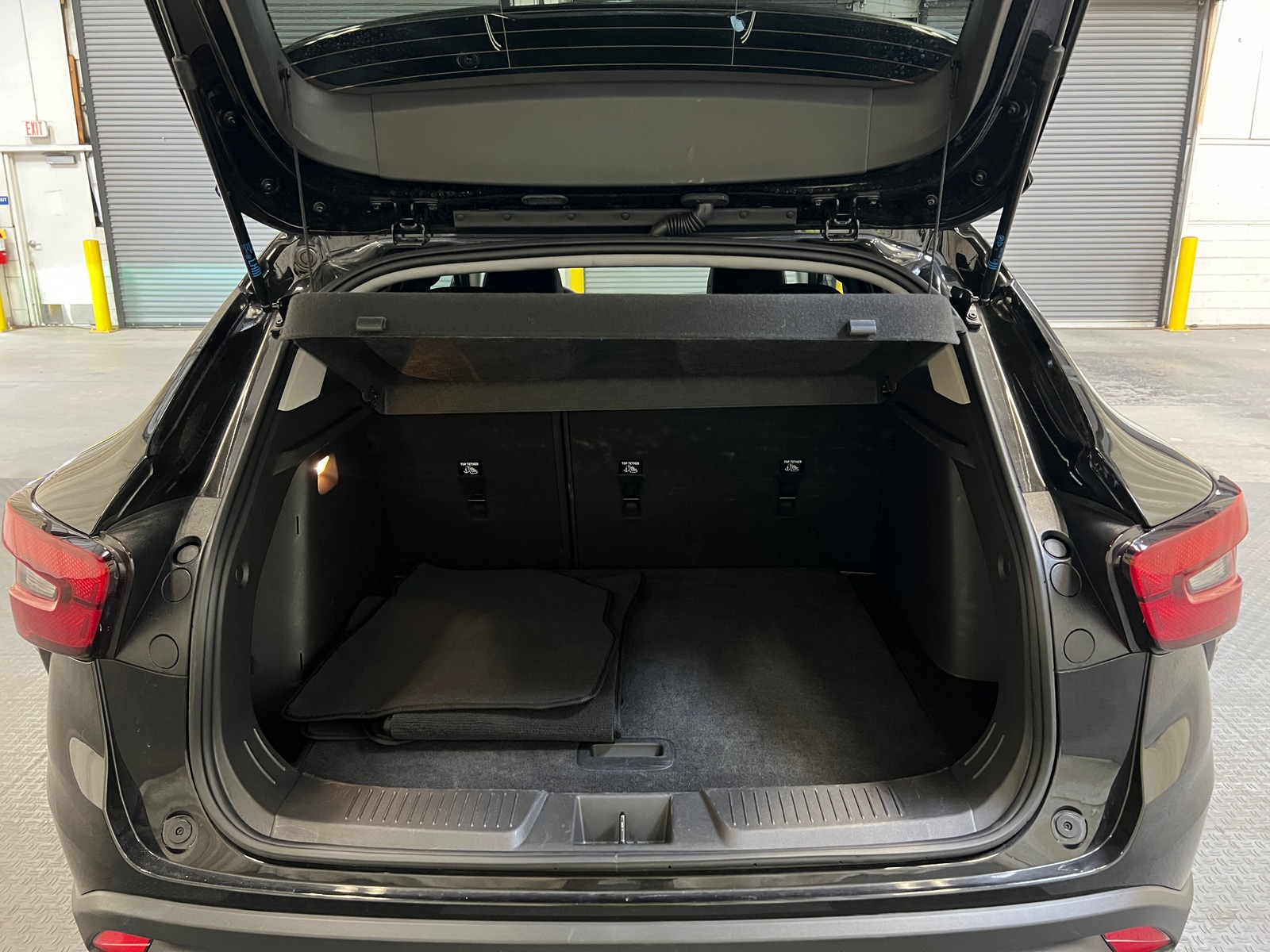 Thumbnail: 2025 Chevrolet Trax - 7