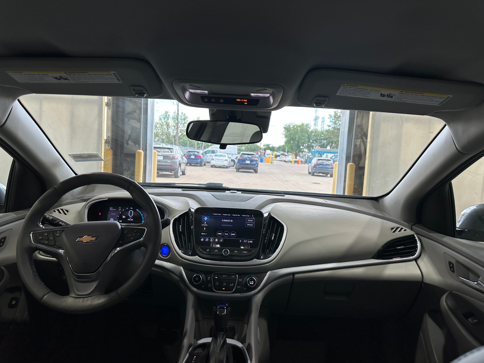 Thumbnail: 2019 Chevrolet Volt - 3