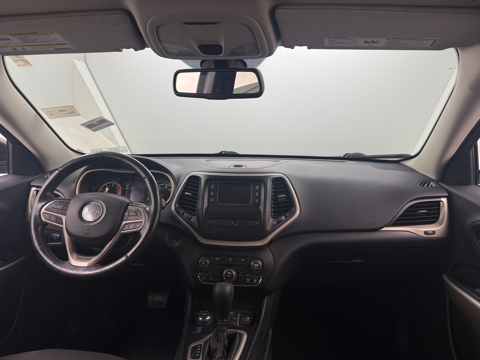 Thumbnail: 2018 Jeep Cherokee - 3