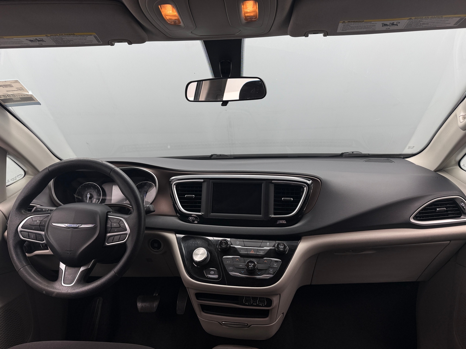 Thumbnail: 2021 Chrysler Voyager - 3