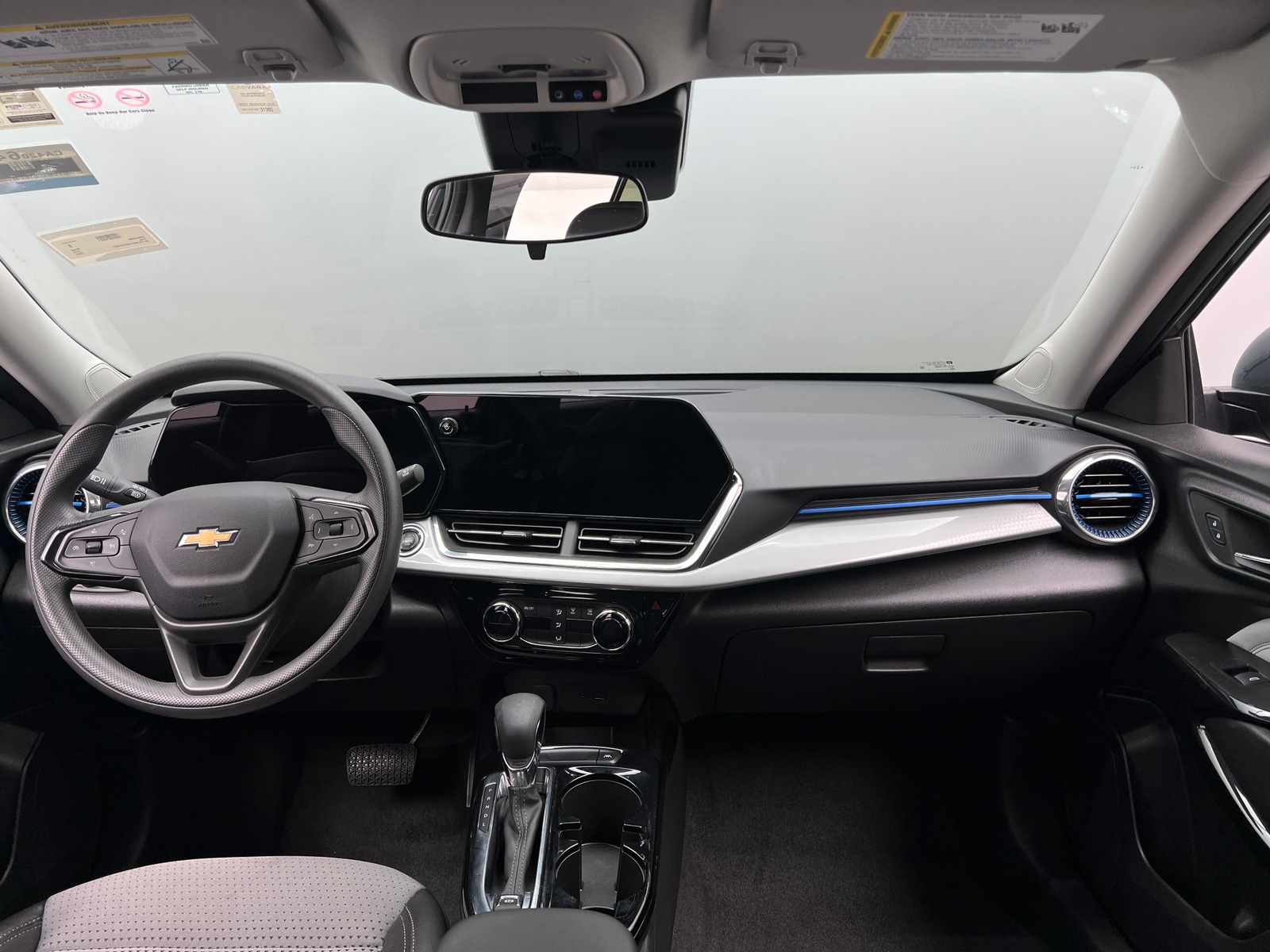 Thumbnail: 2025 Chevrolet Trax - 3