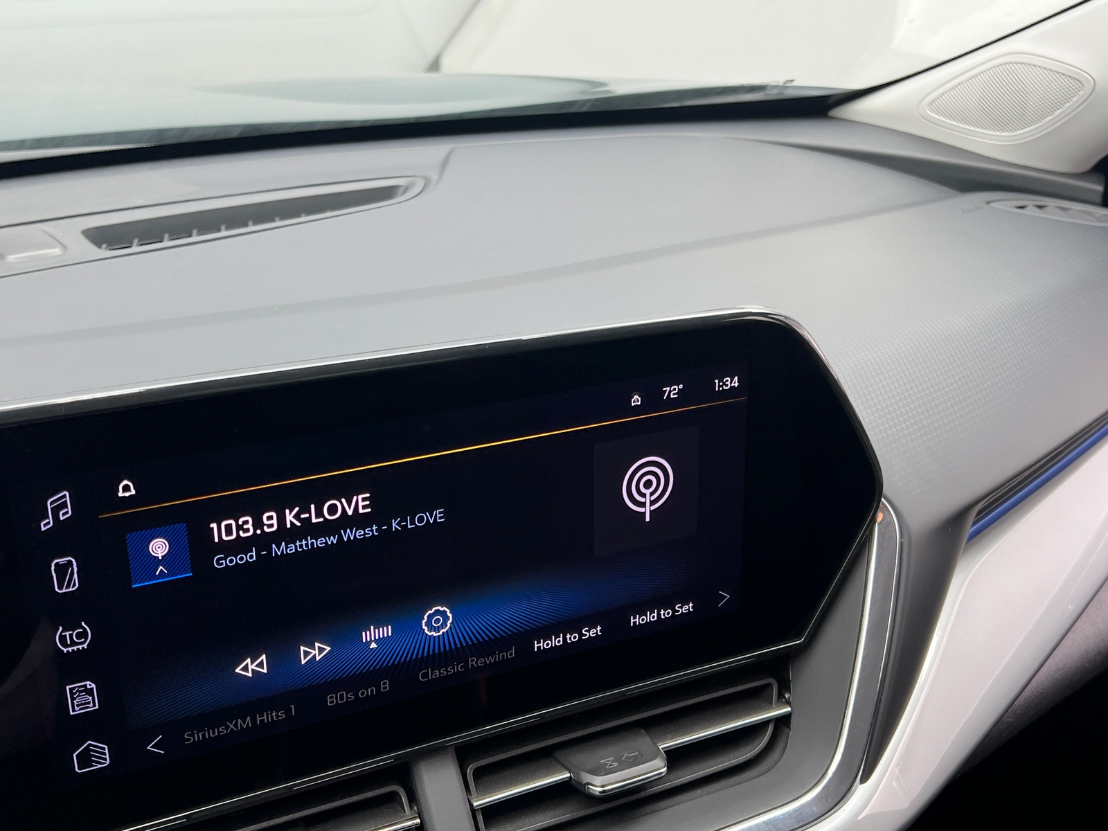 Thumbnail: 2025 Chevrolet Trax - 4