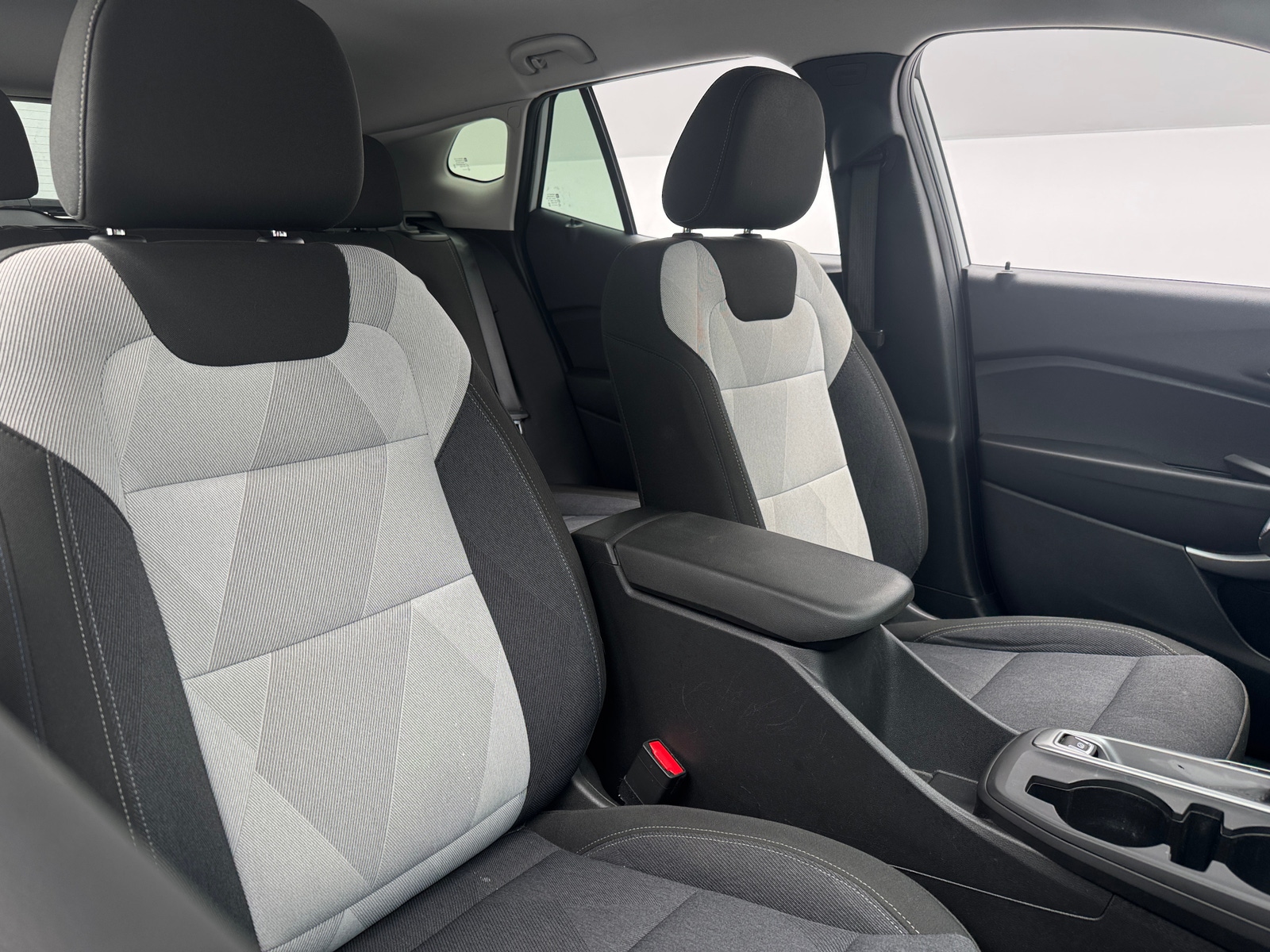 Thumbnail: 2024 Chevrolet Trax - 2