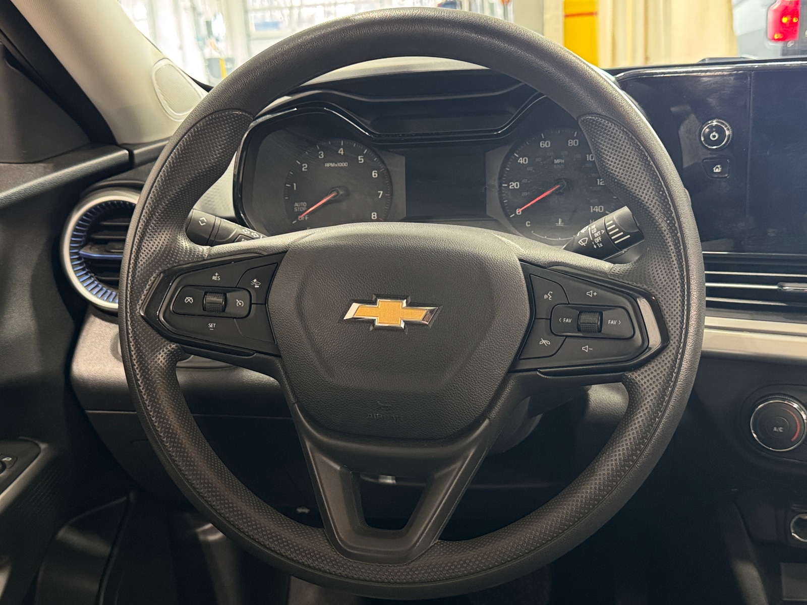 Thumbnail: 2024 Chevrolet Trax - 5