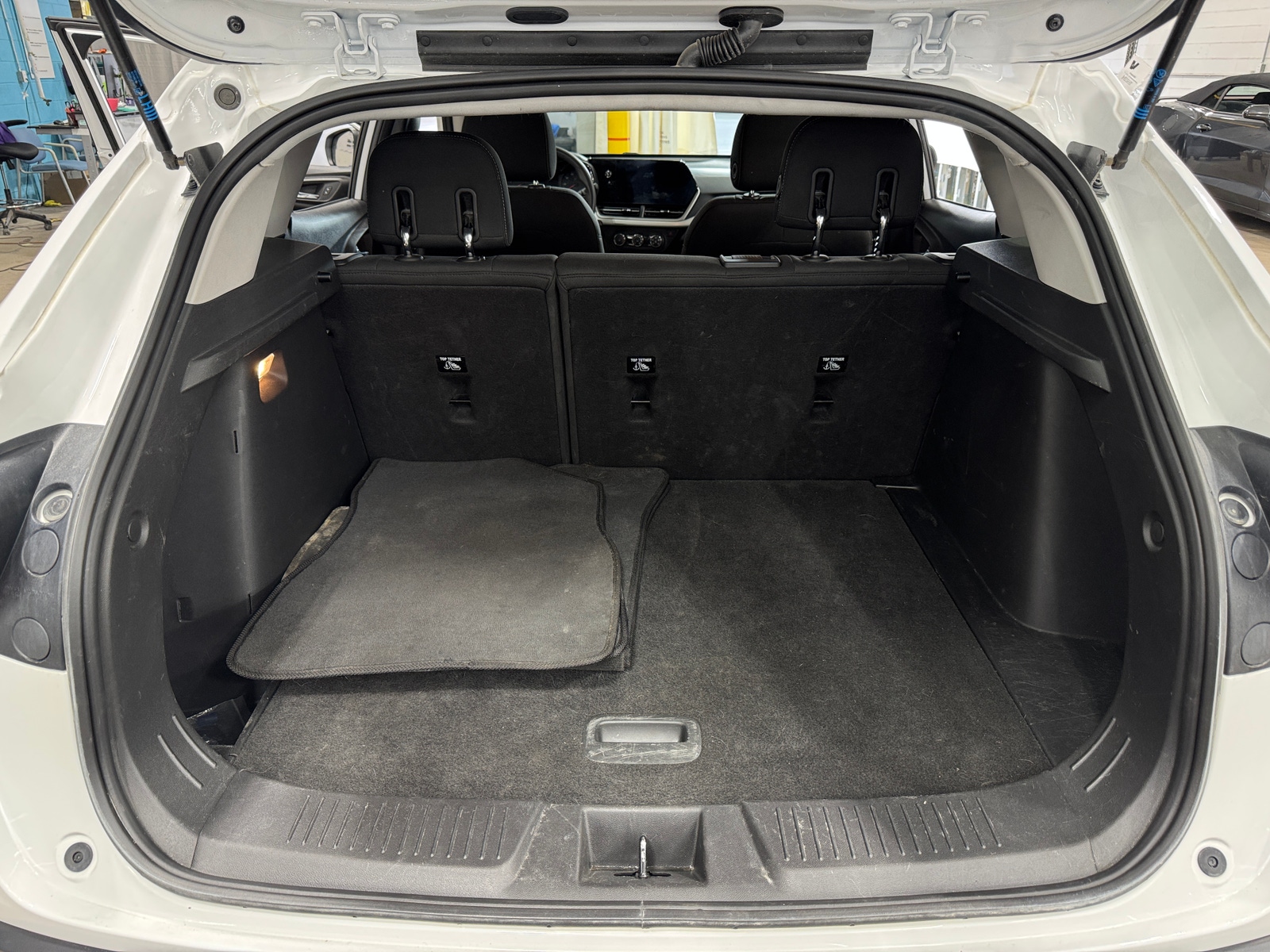 Thumbnail: 2024 Chevrolet Trax - 7