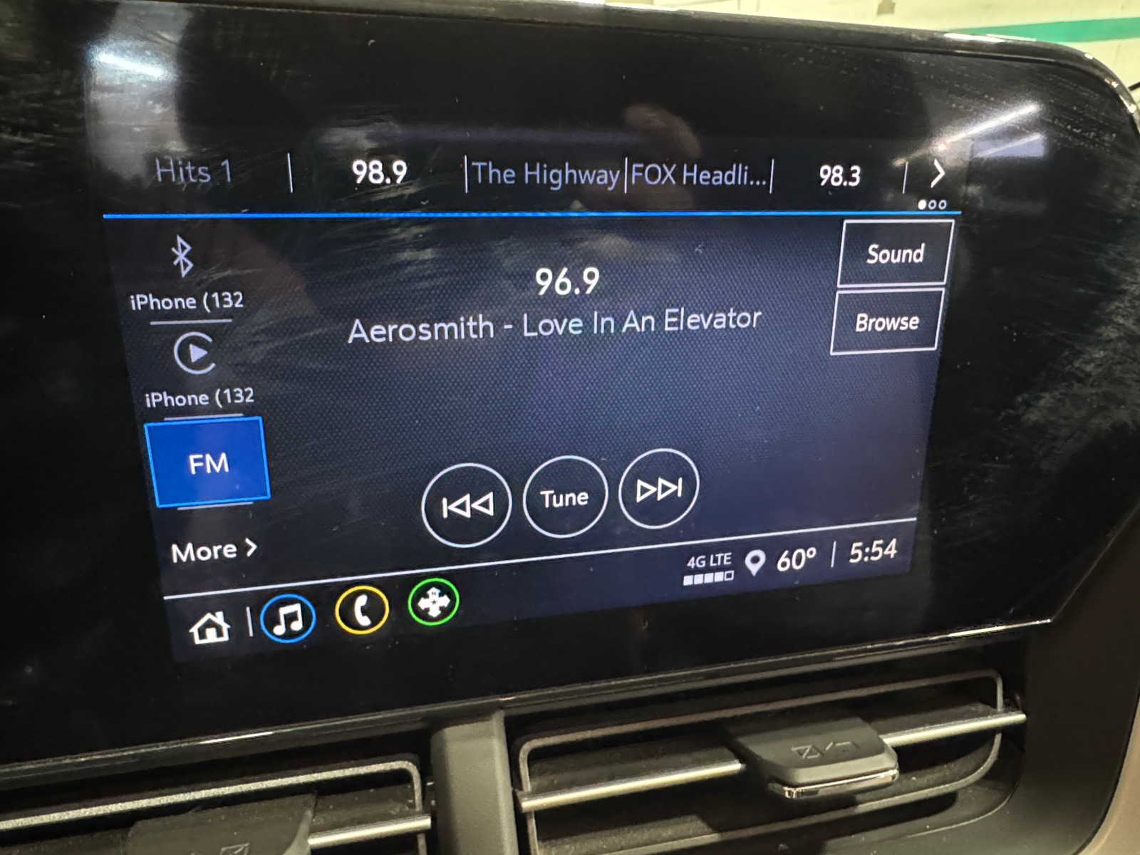 Thumbnail: 2024 Chevrolet Trax - 4