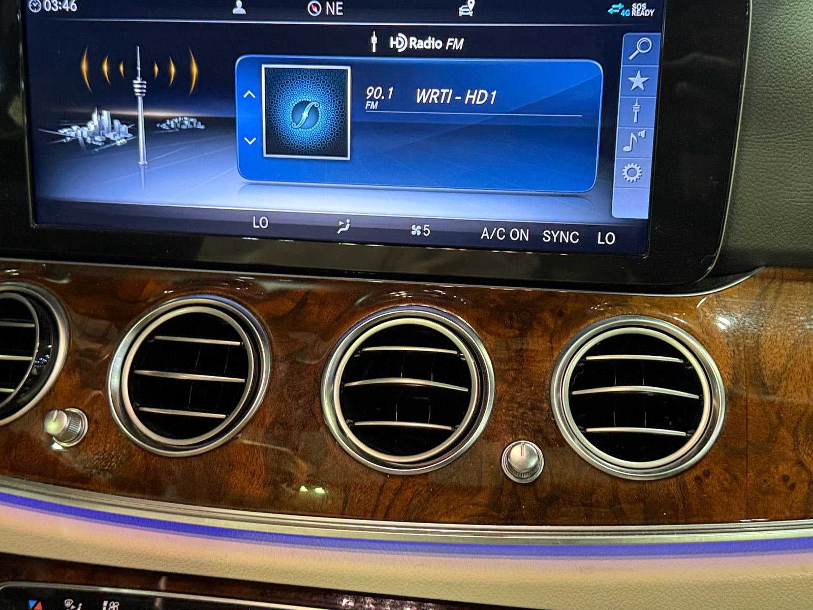 Thumbnail: 2019 Mercedes-Benz E-Class - 3