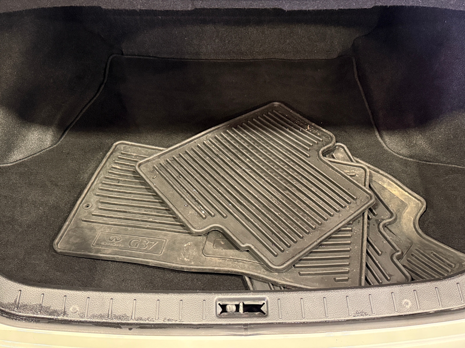 Thumbnail: 2013 INFINITI G37 - 6