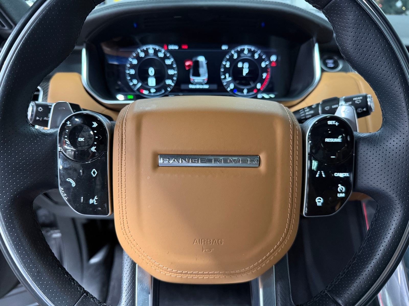 Thumbnail: 2022 Land Rover Range Rover Sport - 4