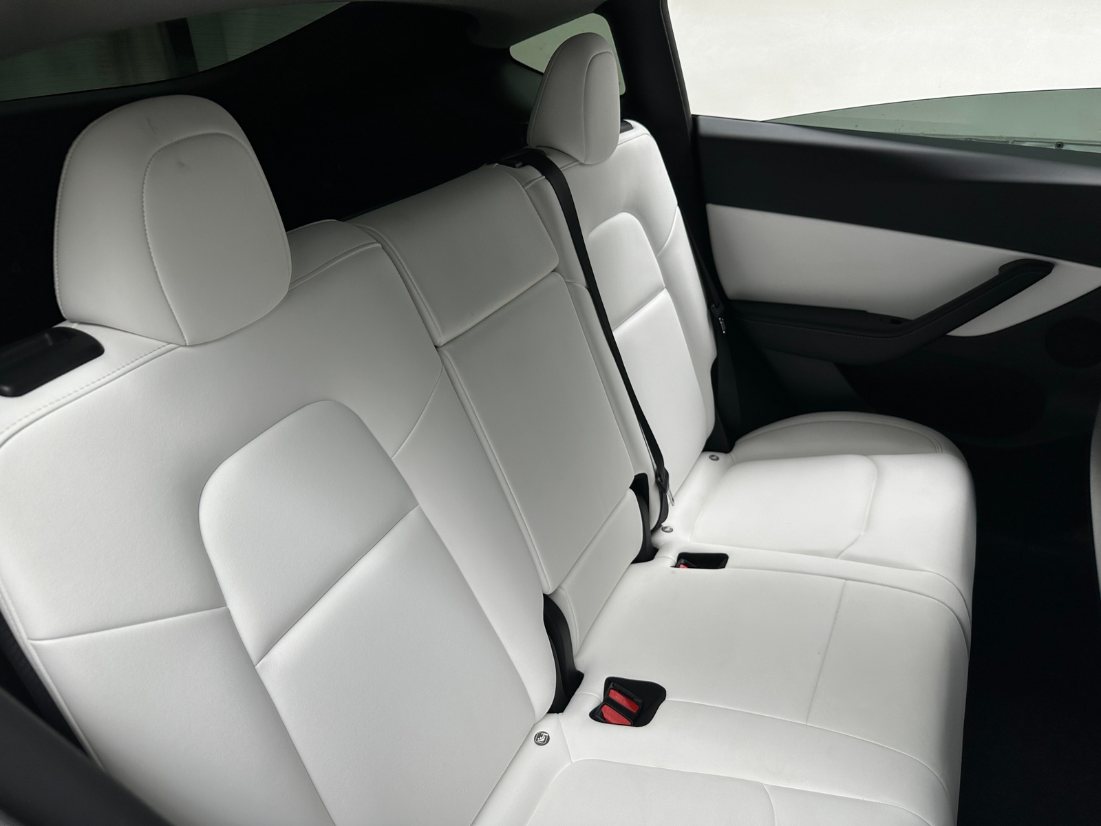 Thumbnail: 2022 Tesla Model Y - 5