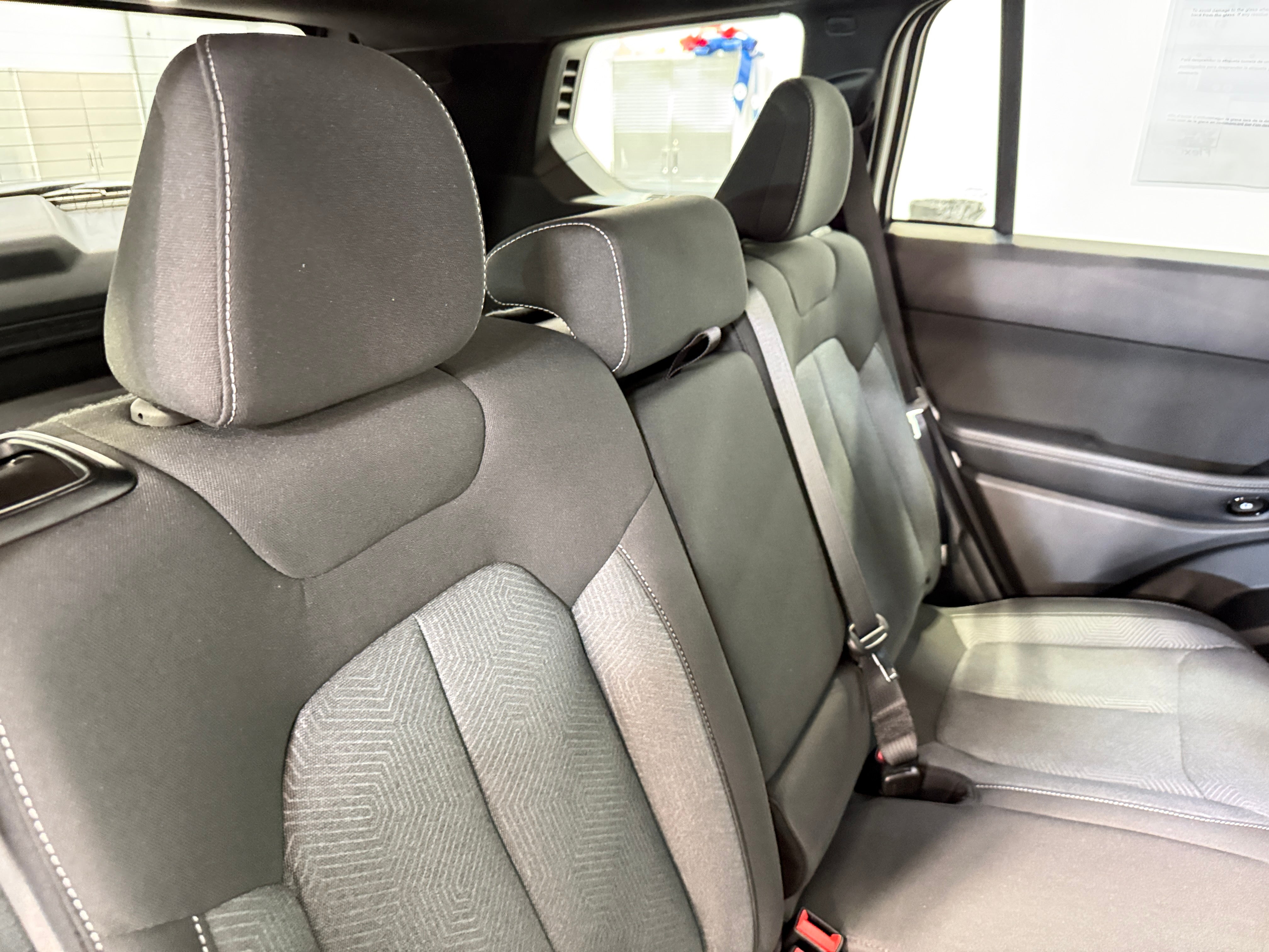 2026 Jeep Cherokee Laredo - Photo 8