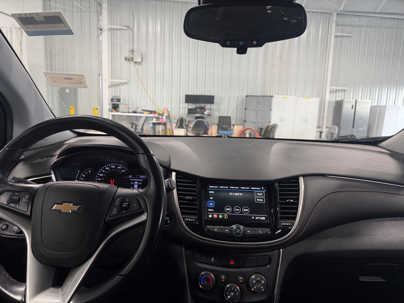 Thumbnail: 2019 Chevrolet Trax - 3