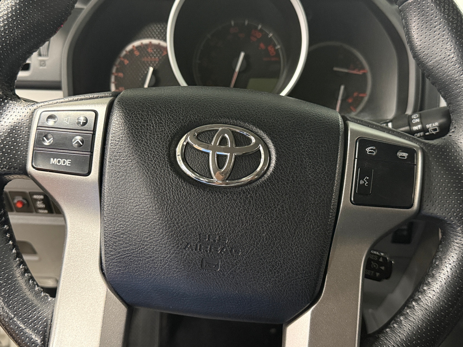 Thumbnail: 2013 Toyota 4Runner - 5