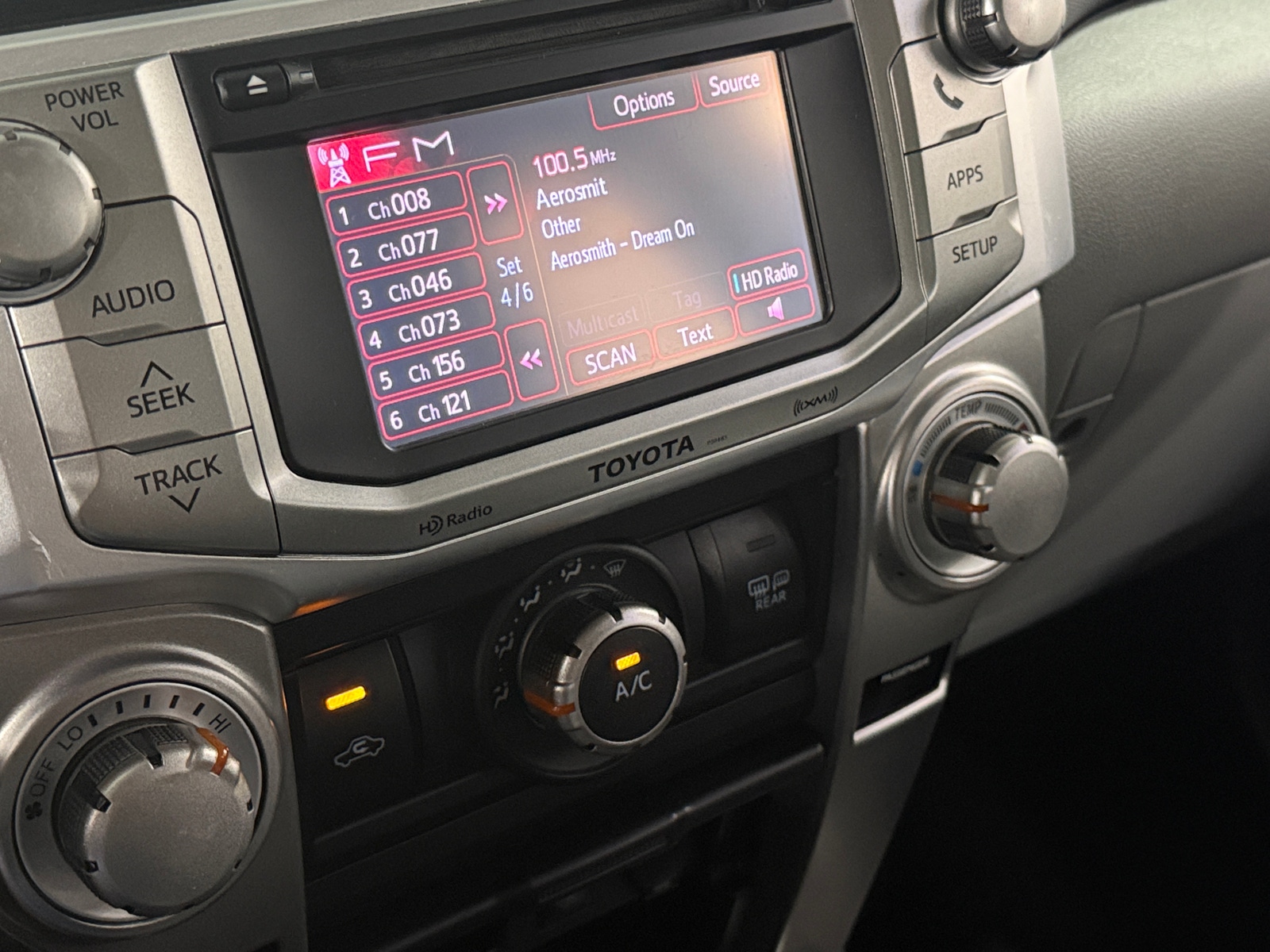 Thumbnail: 2013 Toyota 4Runner - 4