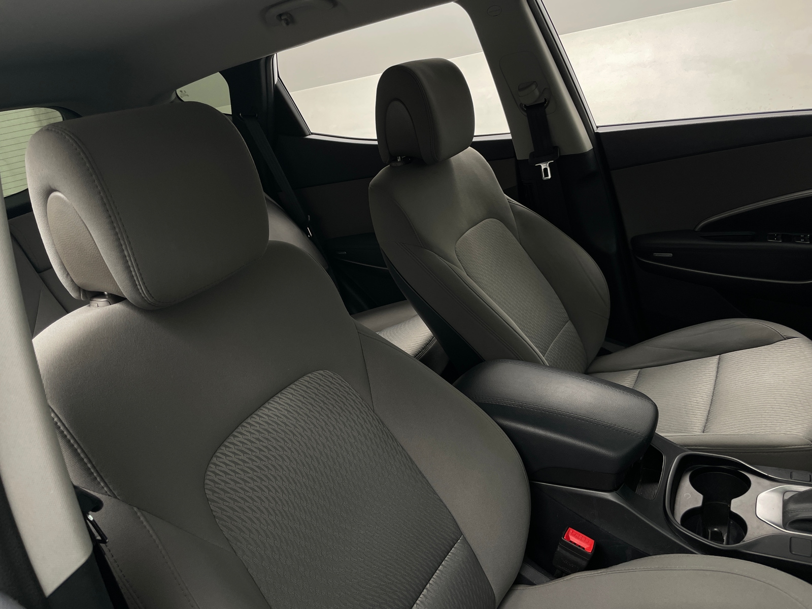 Thumbnail: 2017 Hyundai Santa Fe - 2