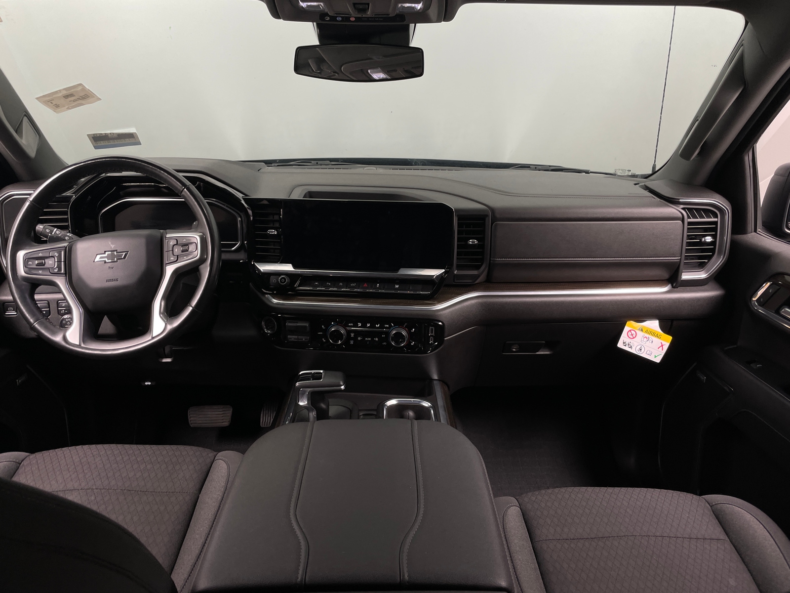 Thumbnail: 2023 Chevrolet Silverado 1500 - 3