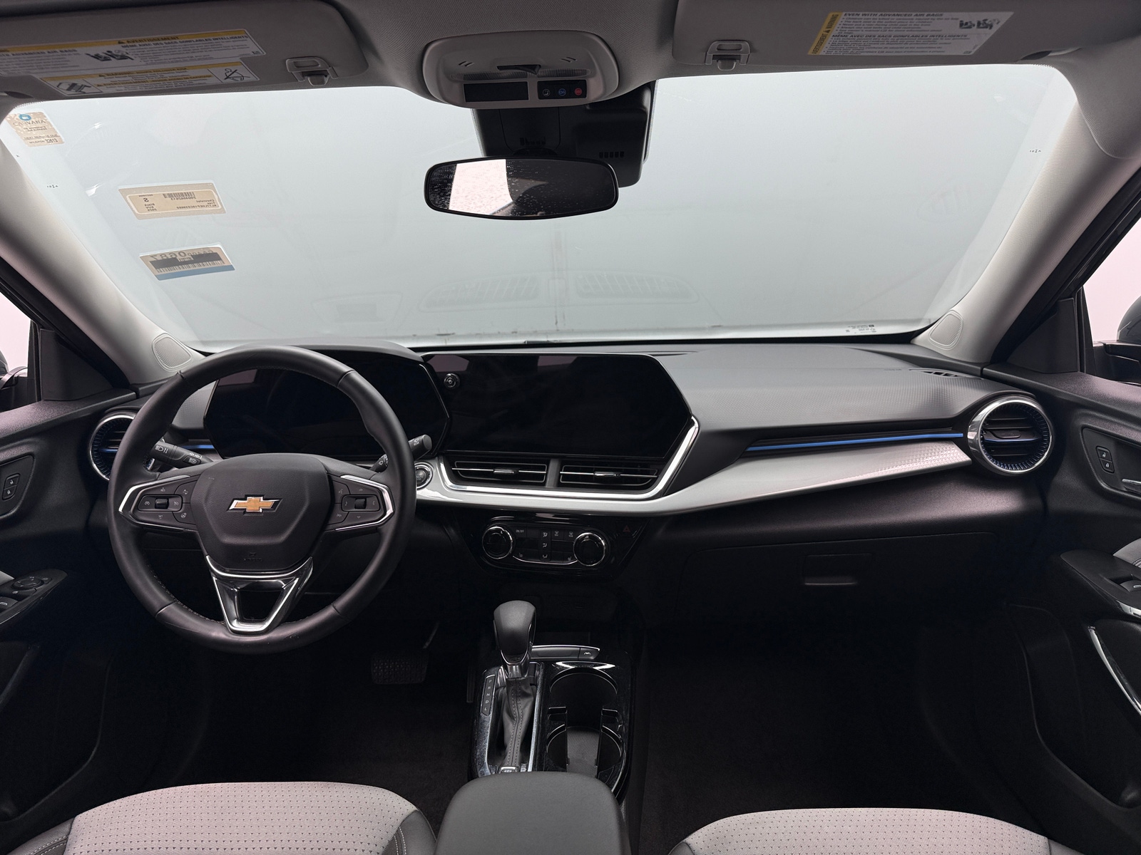 Thumbnail: 2025 Chevrolet Trax - 3