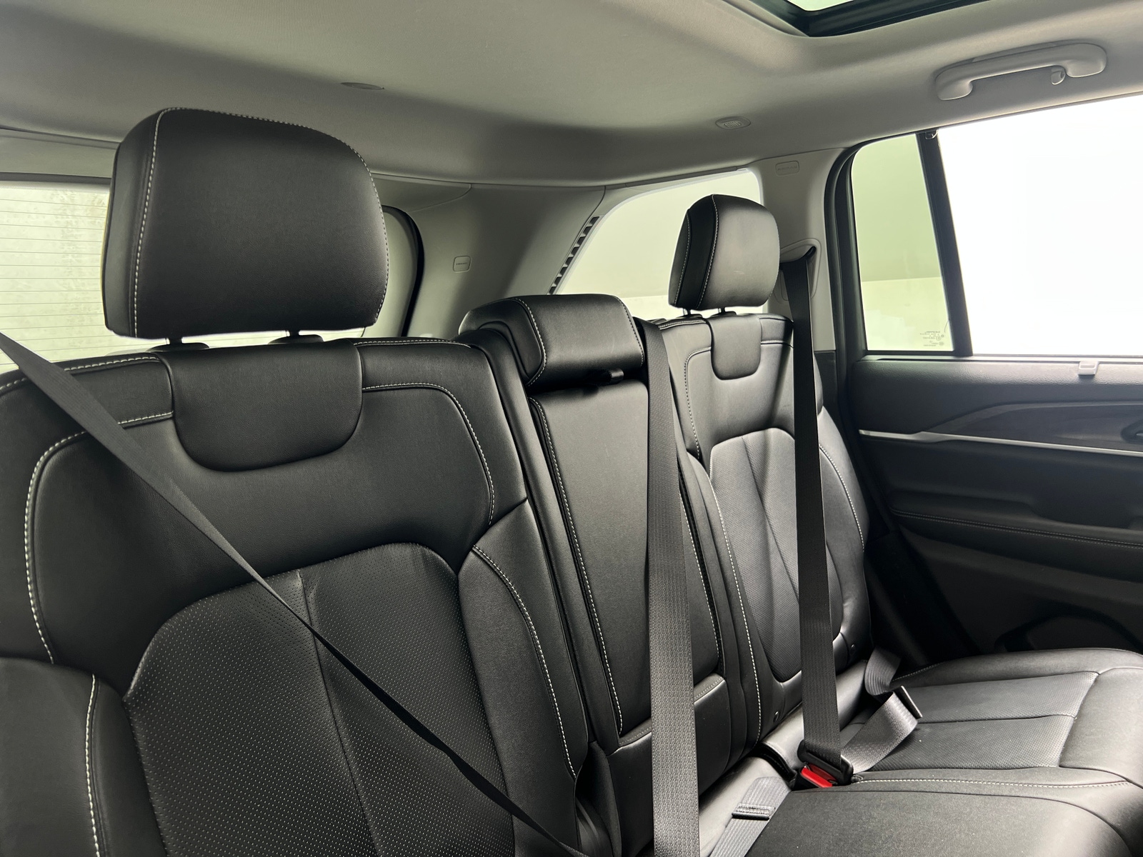 Thumbnail: 2022 Jeep Grand Cherokee - 5