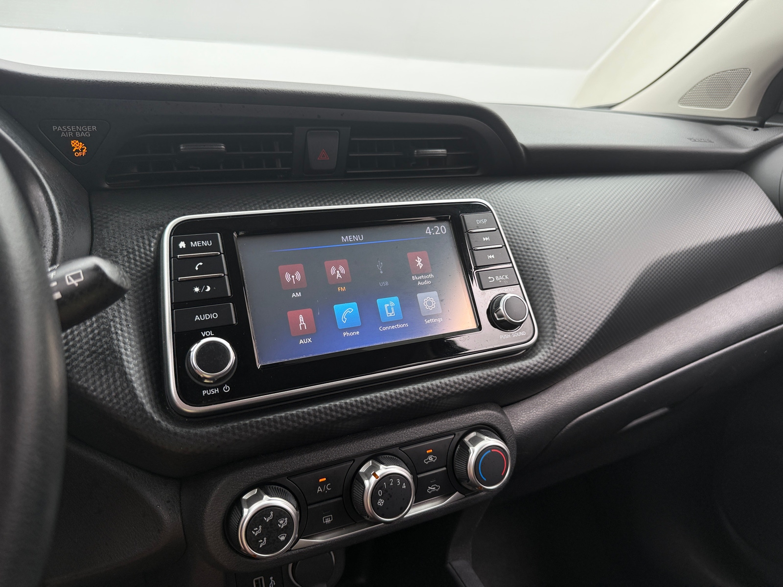 Thumbnail: 2021 Nissan Kicks - 4