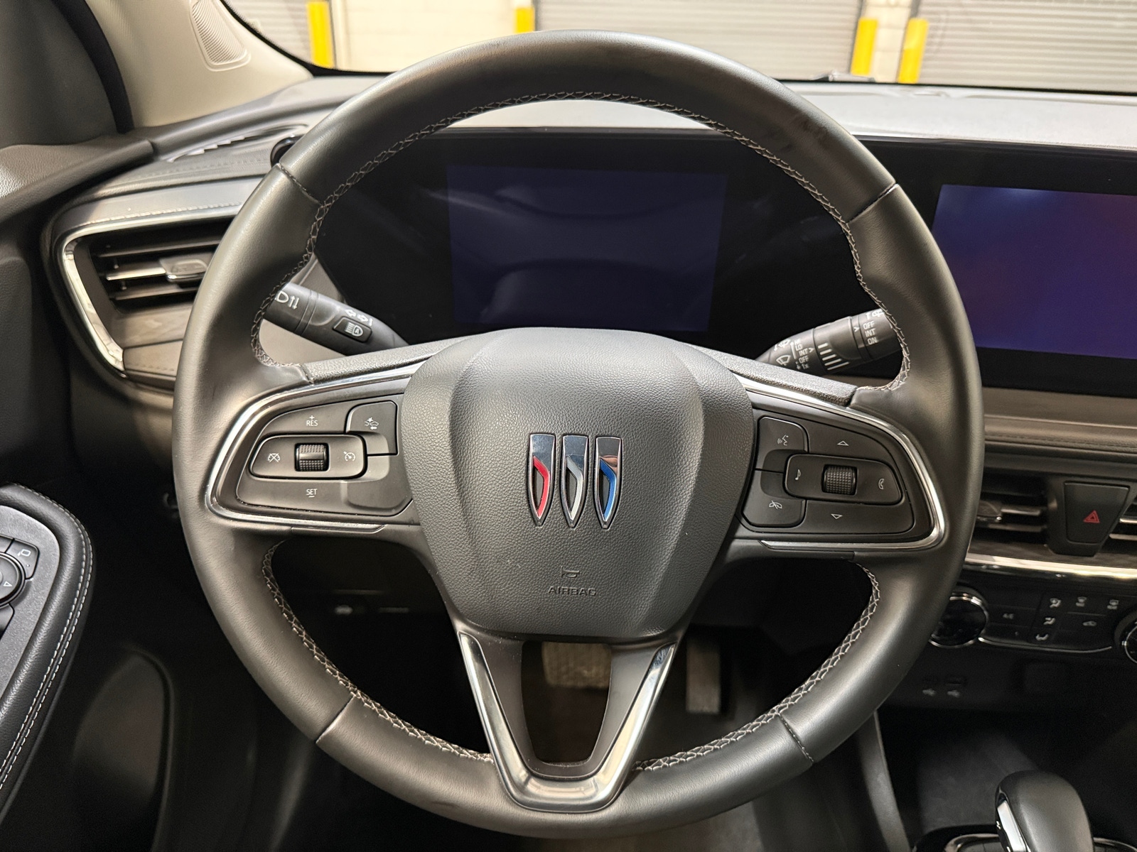 Thumbnail: 2025 Buick Encore GX - 5