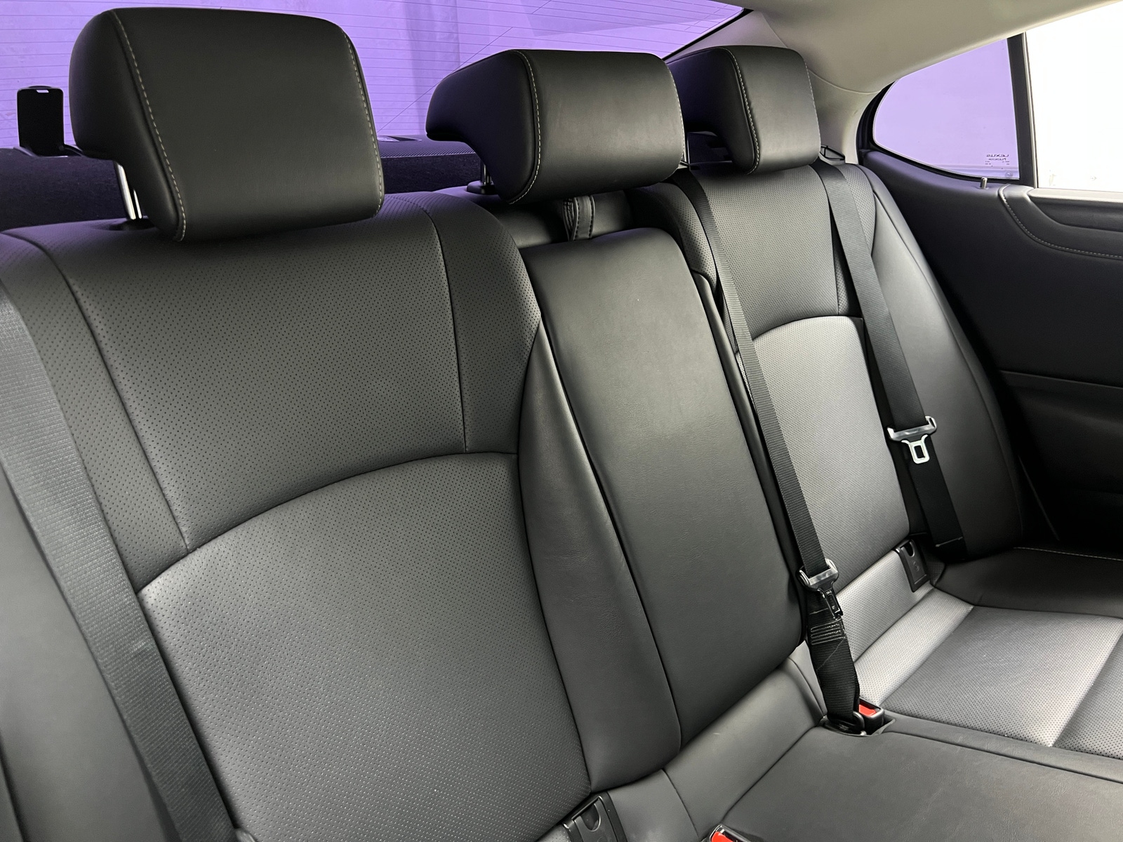 Thumbnail: 2023 Lexus ES - 5