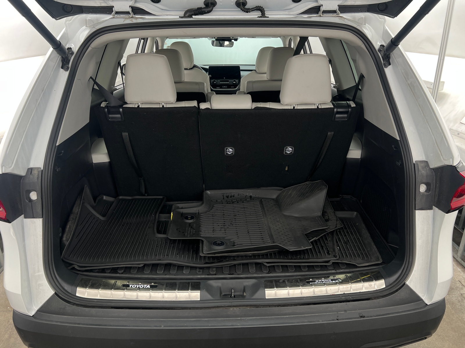 Thumbnail: 2025 Toyota Grand Highlander - 6