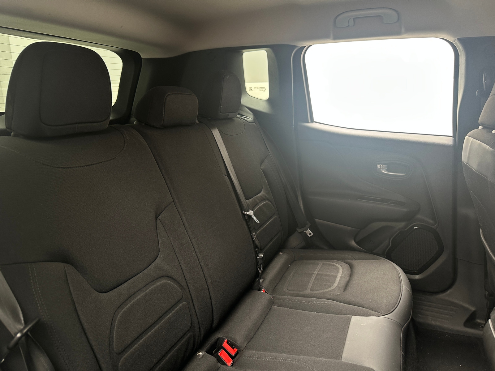 Thumbnail: 2017 Jeep Renegade - 6
