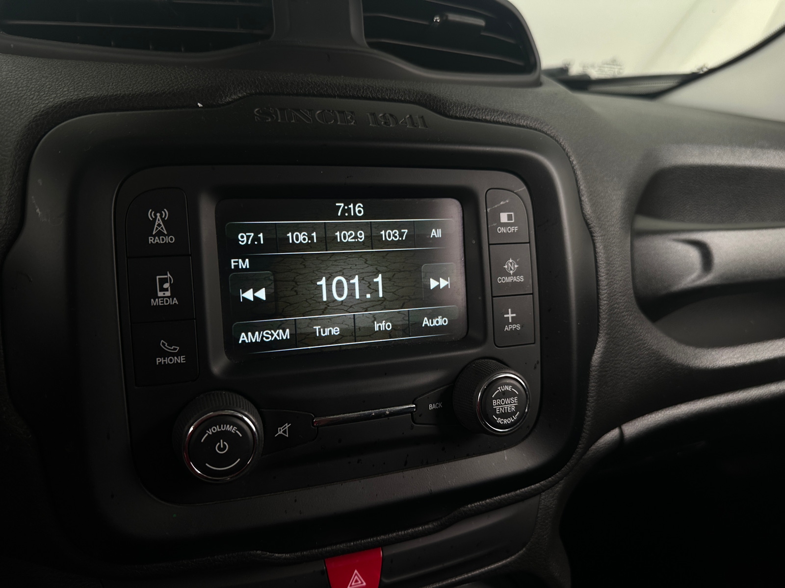 Thumbnail: 2017 Jeep Renegade - 4
