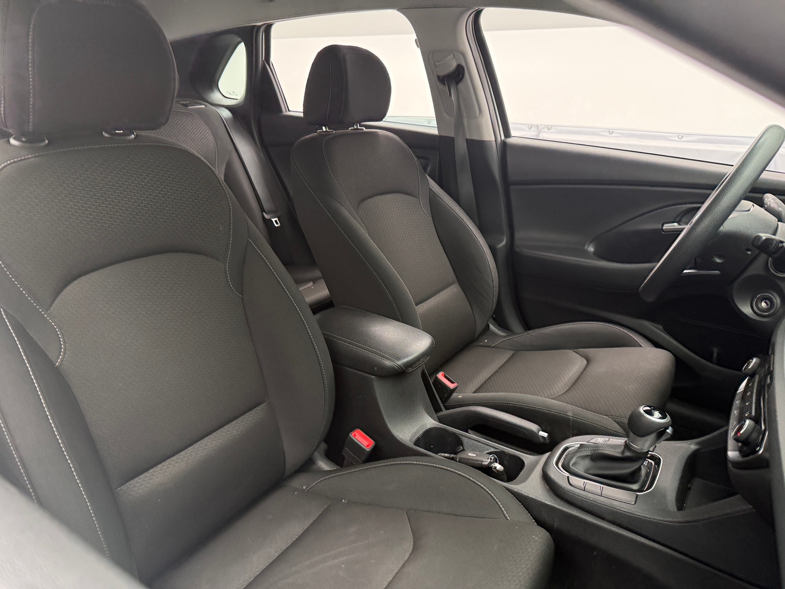 Thumbnail: 2018 Hyundai Elantra - 2