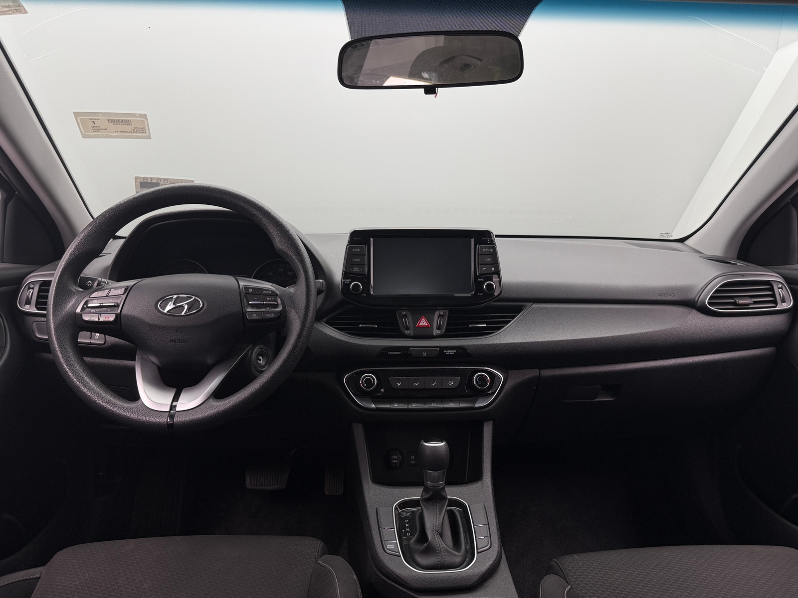 Thumbnail: 2018 Hyundai Elantra - 3