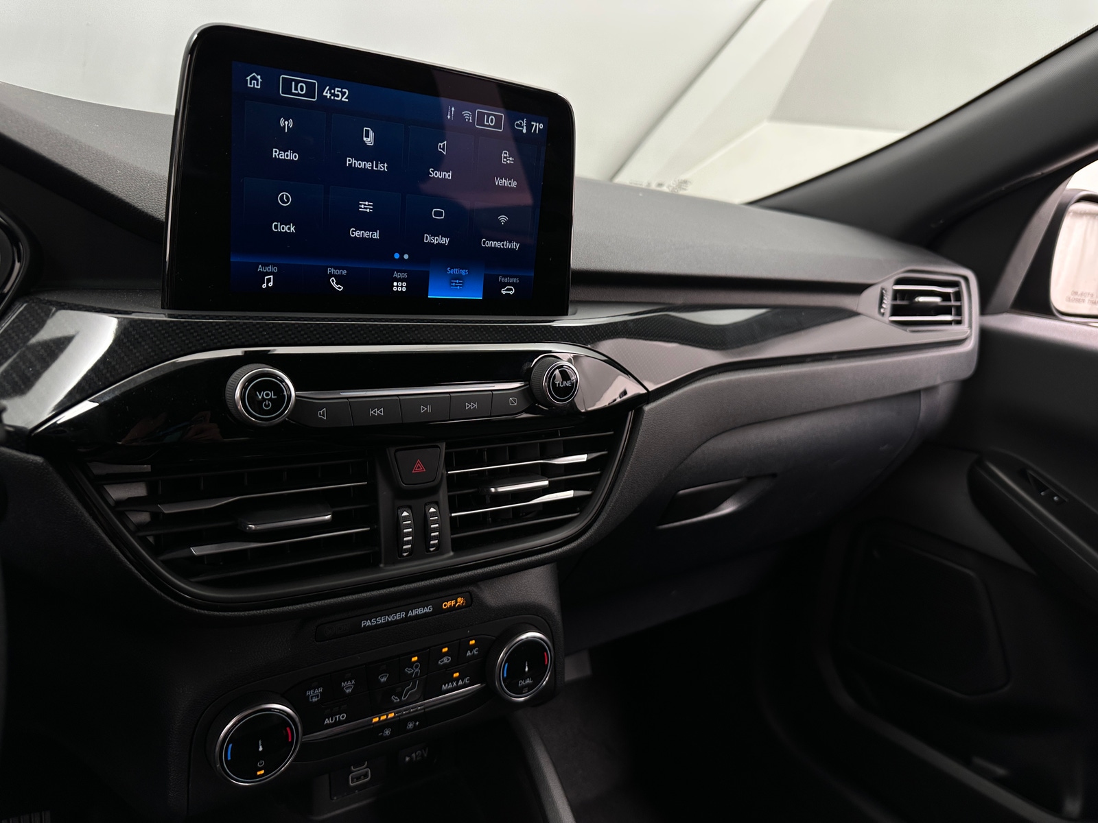 Thumbnail: 2025 Ford Escape - 3