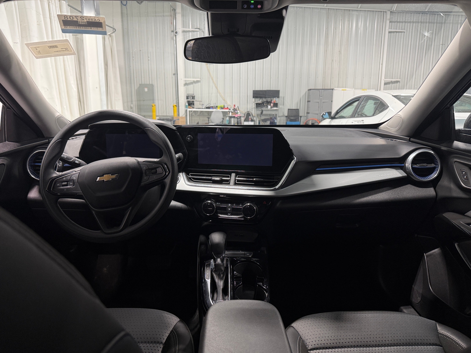 Thumbnail: 2025 Chevrolet Trax - 3