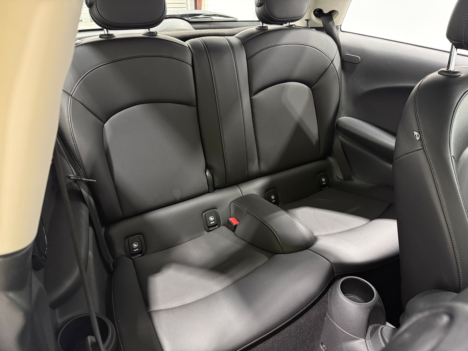 Thumbnail: 2014 MINI Cooper Hardtop - 5