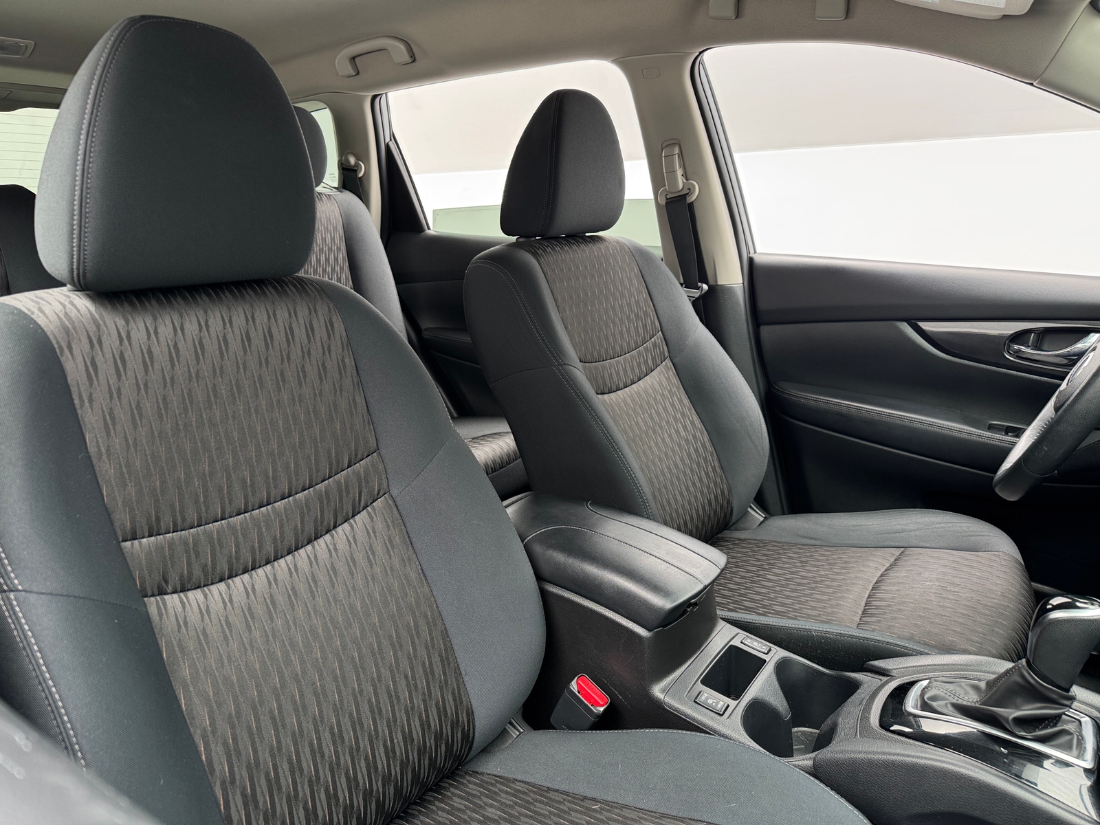 Thumbnail: 2017 Nissan Rogue - 2