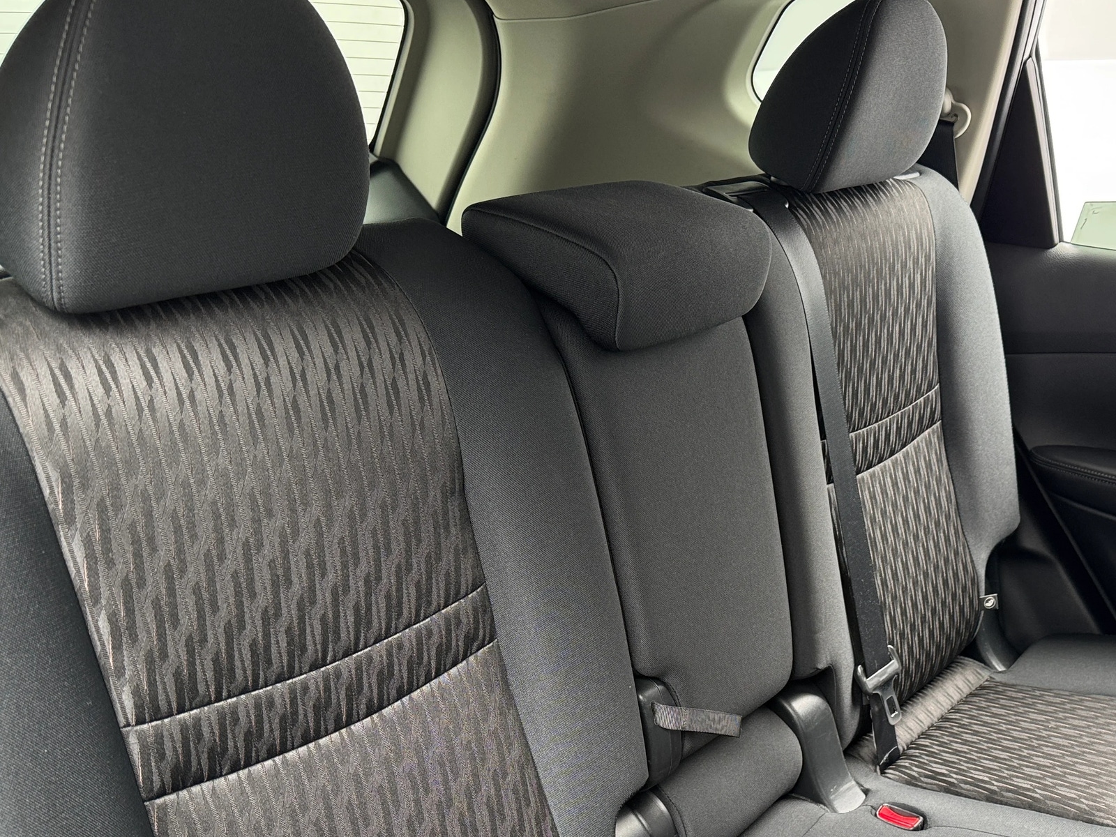 Thumbnail: 2017 Nissan Rogue - 6