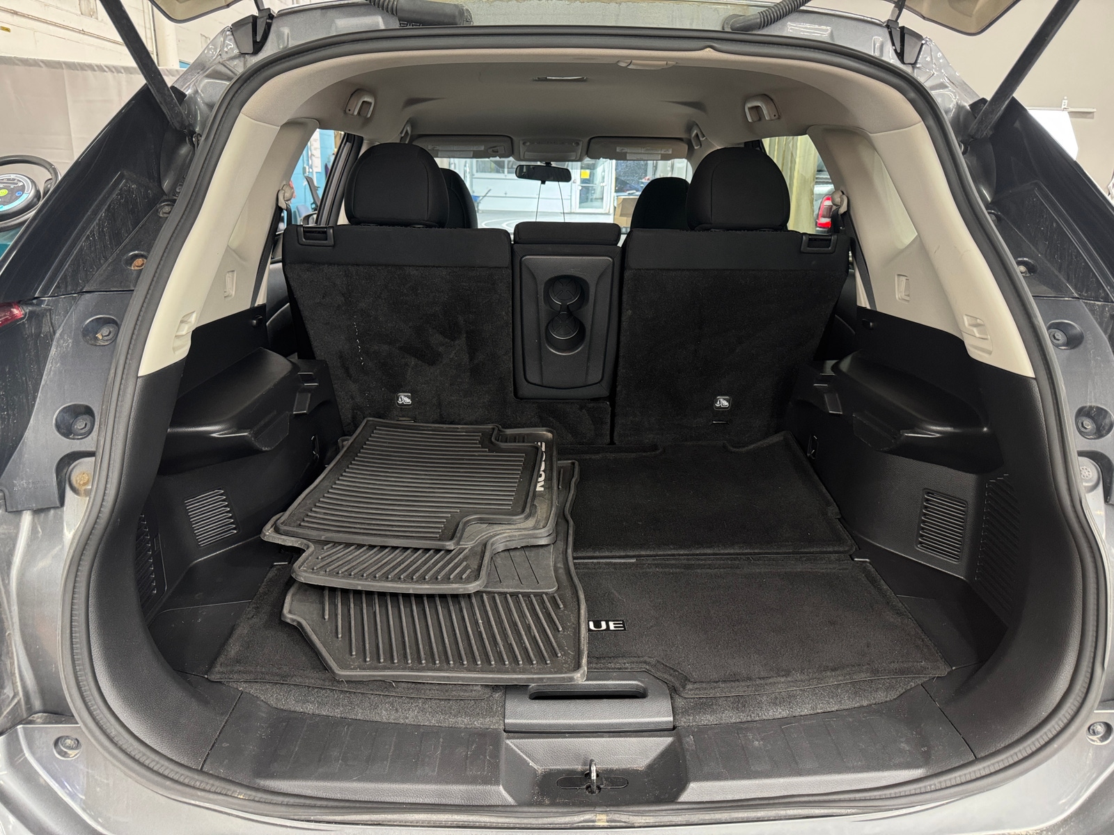 Thumbnail: 2017 Nissan Rogue - 7