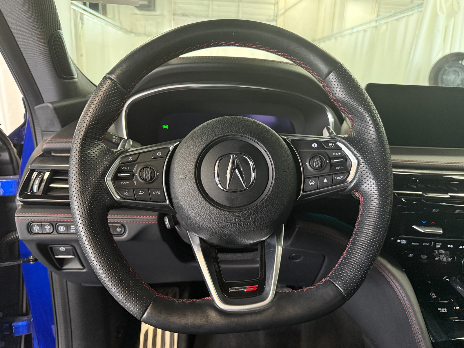 Thumbnail: 2022 Acura MDX - 4