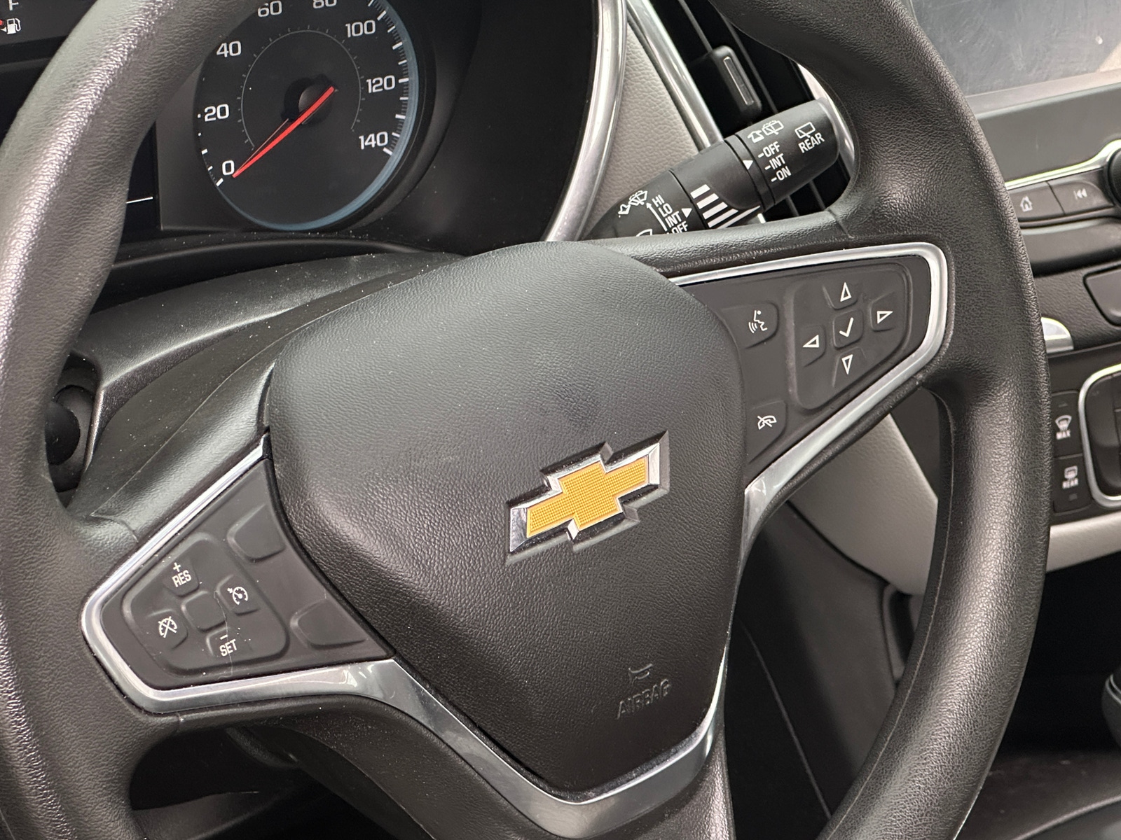 Thumbnail: 2018 Chevrolet Equinox - 5