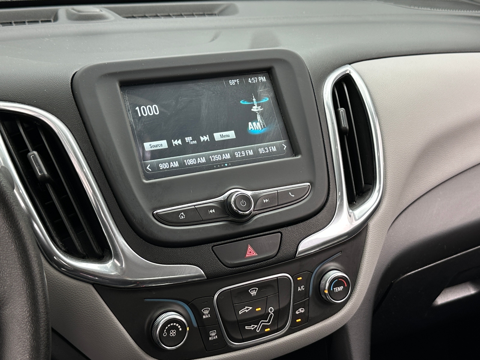 Thumbnail: 2018 Chevrolet Equinox - 4