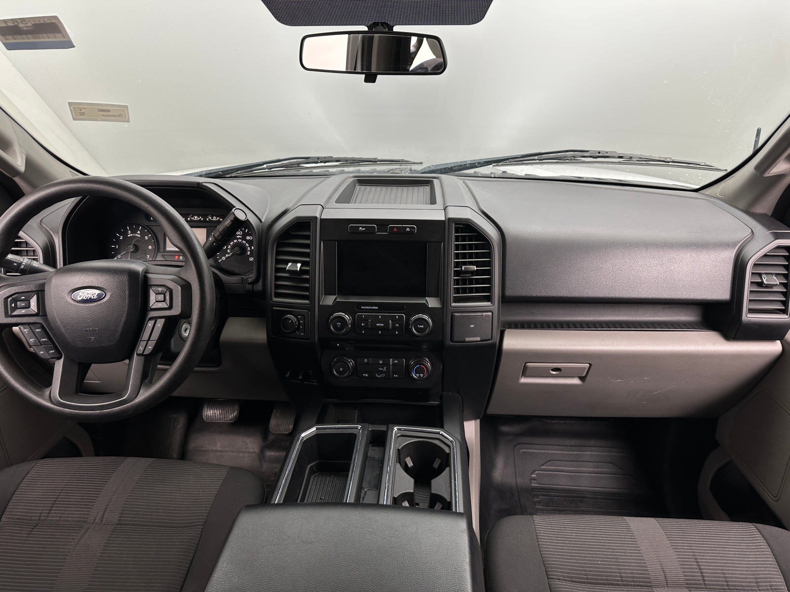 Thumbnail: 2018 Ford Econoline - 3