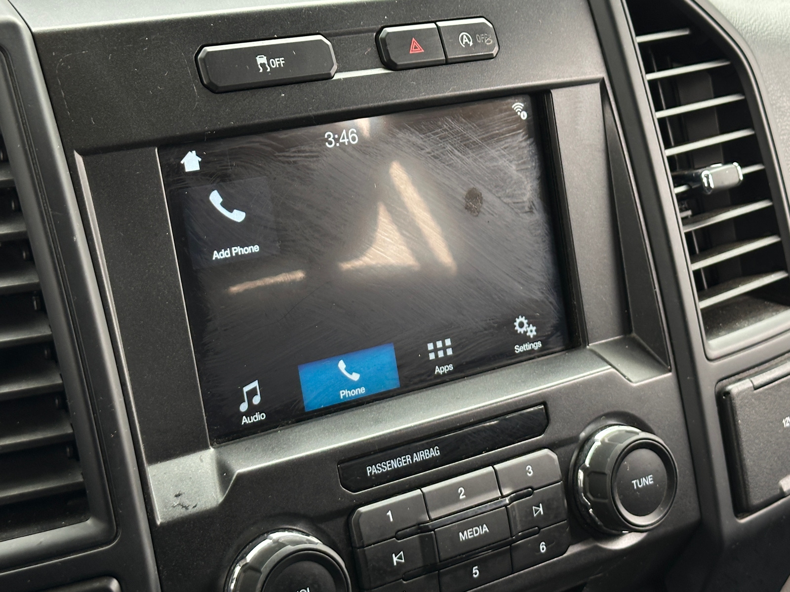 Thumbnail: 2018 Ford Econoline - 4