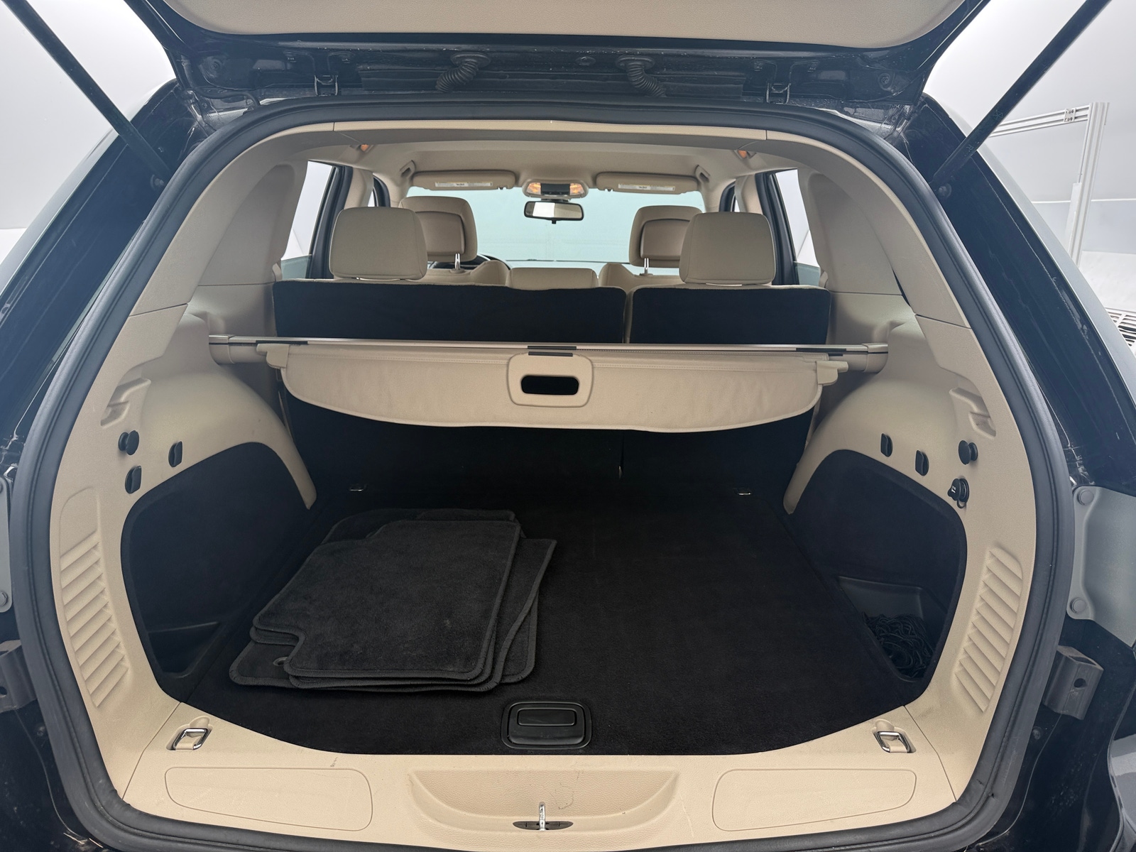 Thumbnail: 2014 Jeep Grand Cherokee - 7