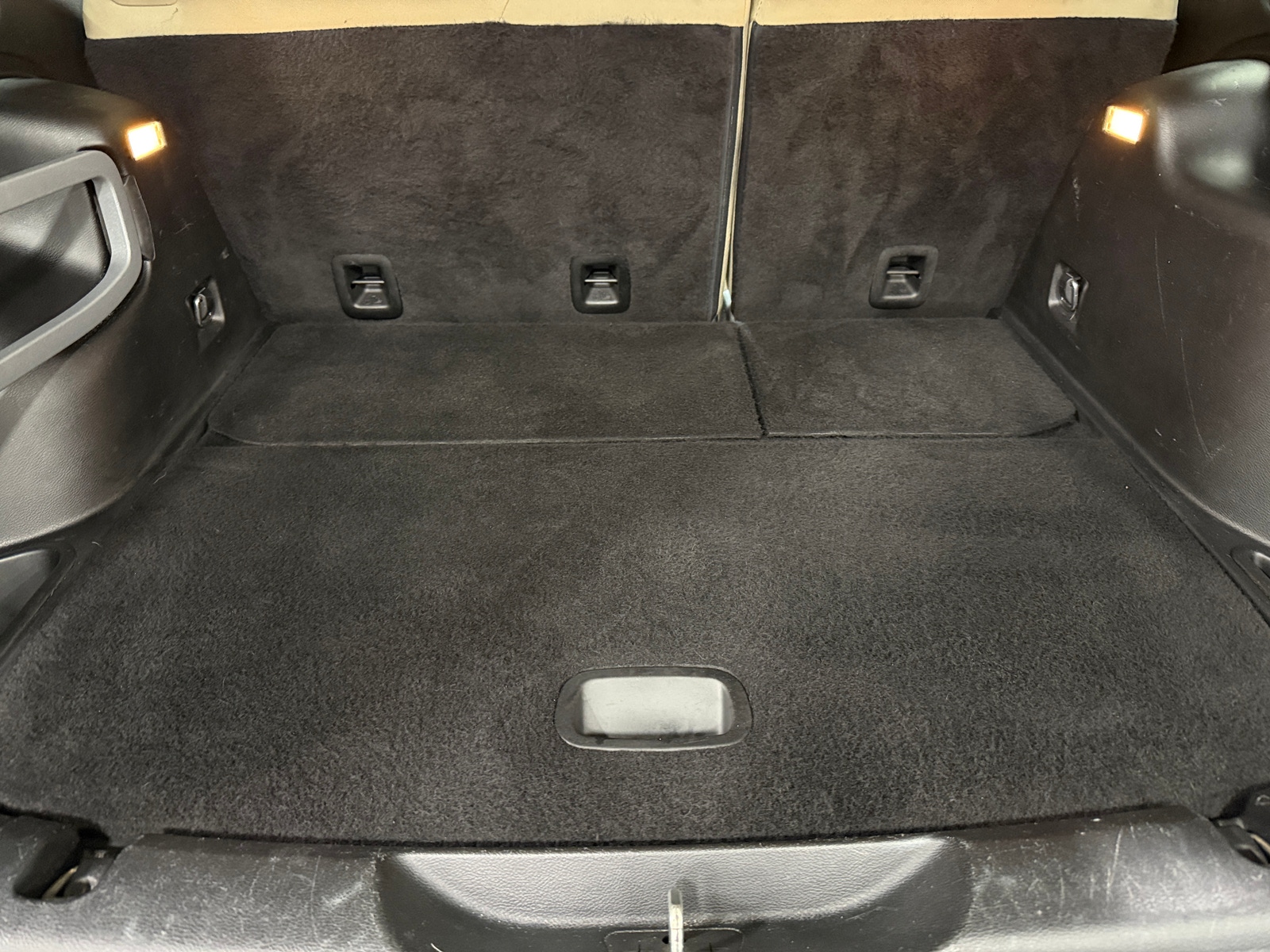 Thumbnail: 2016 Jeep Cherokee - 7