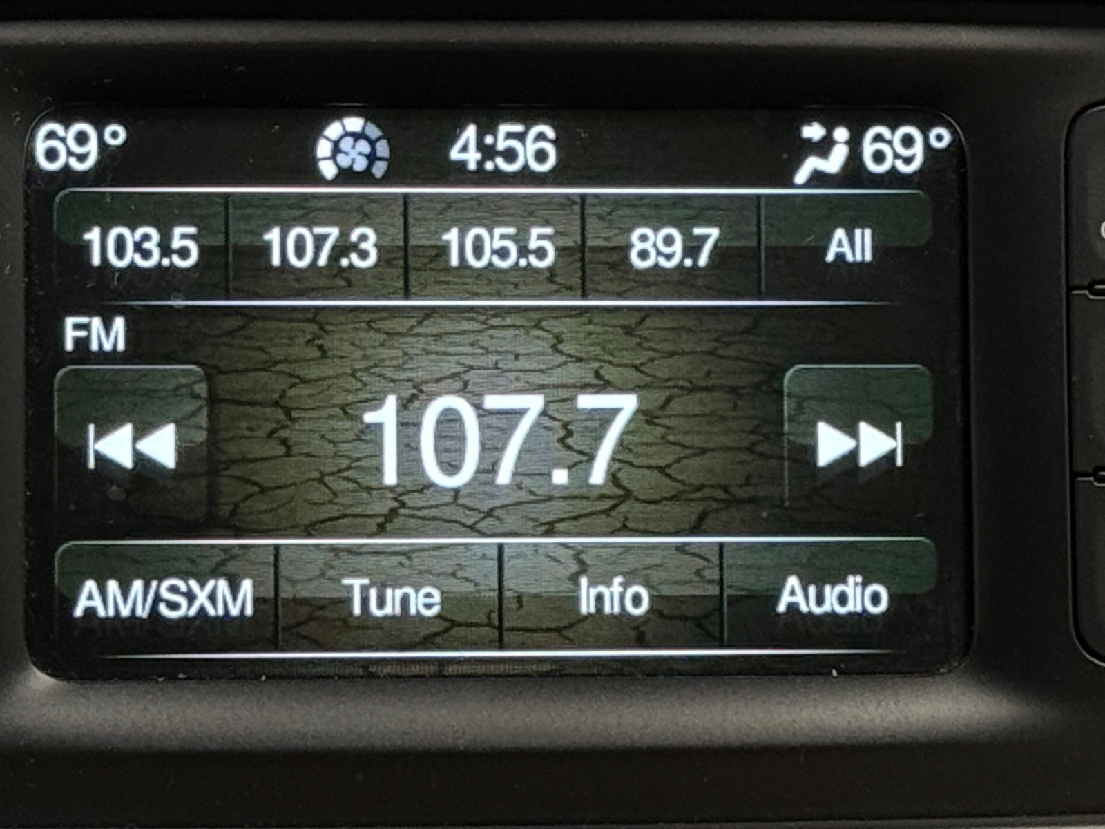 Thumbnail: 2016 Jeep Cherokee - 4