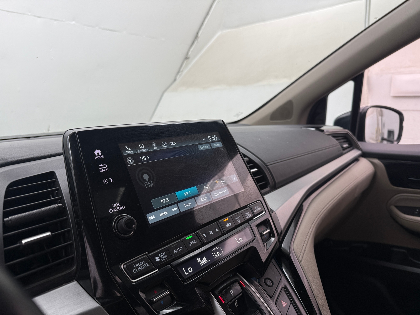 Thumbnail: 2023 Honda Odyssey - 3