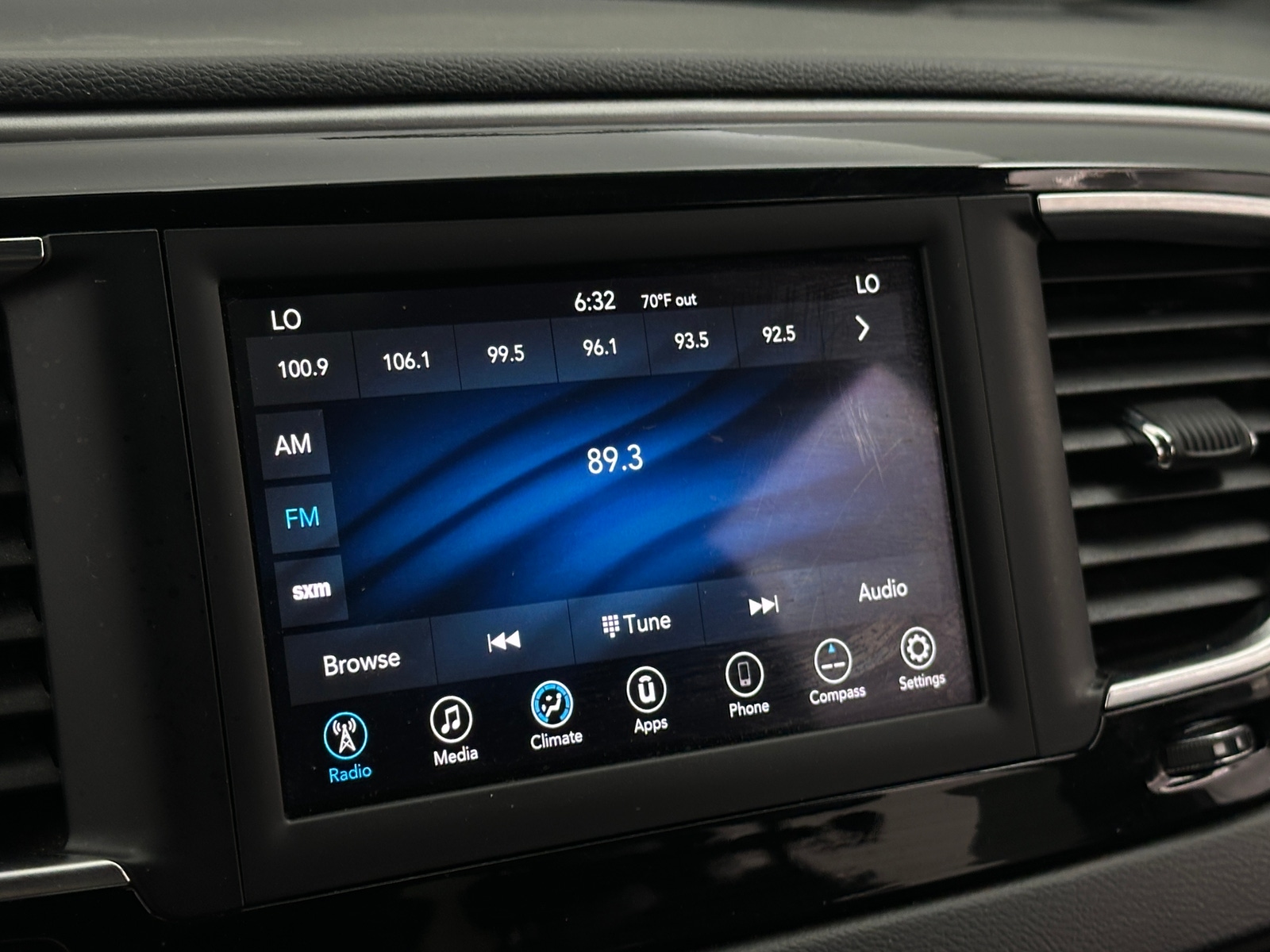 Thumbnail: 2019 Chrysler Pacifica - 4