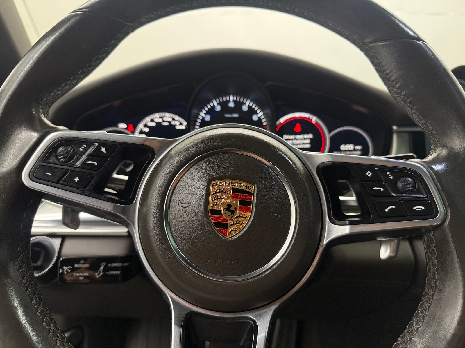 Thumbnail: 2018 Porsche Panamera - 4